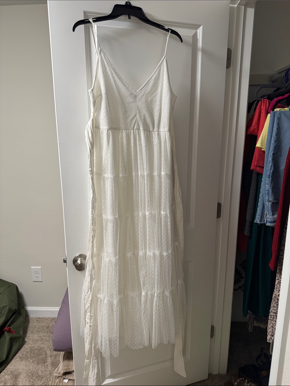 Lulu’s White Tiered Maxi Dress with Spaghetti Straps